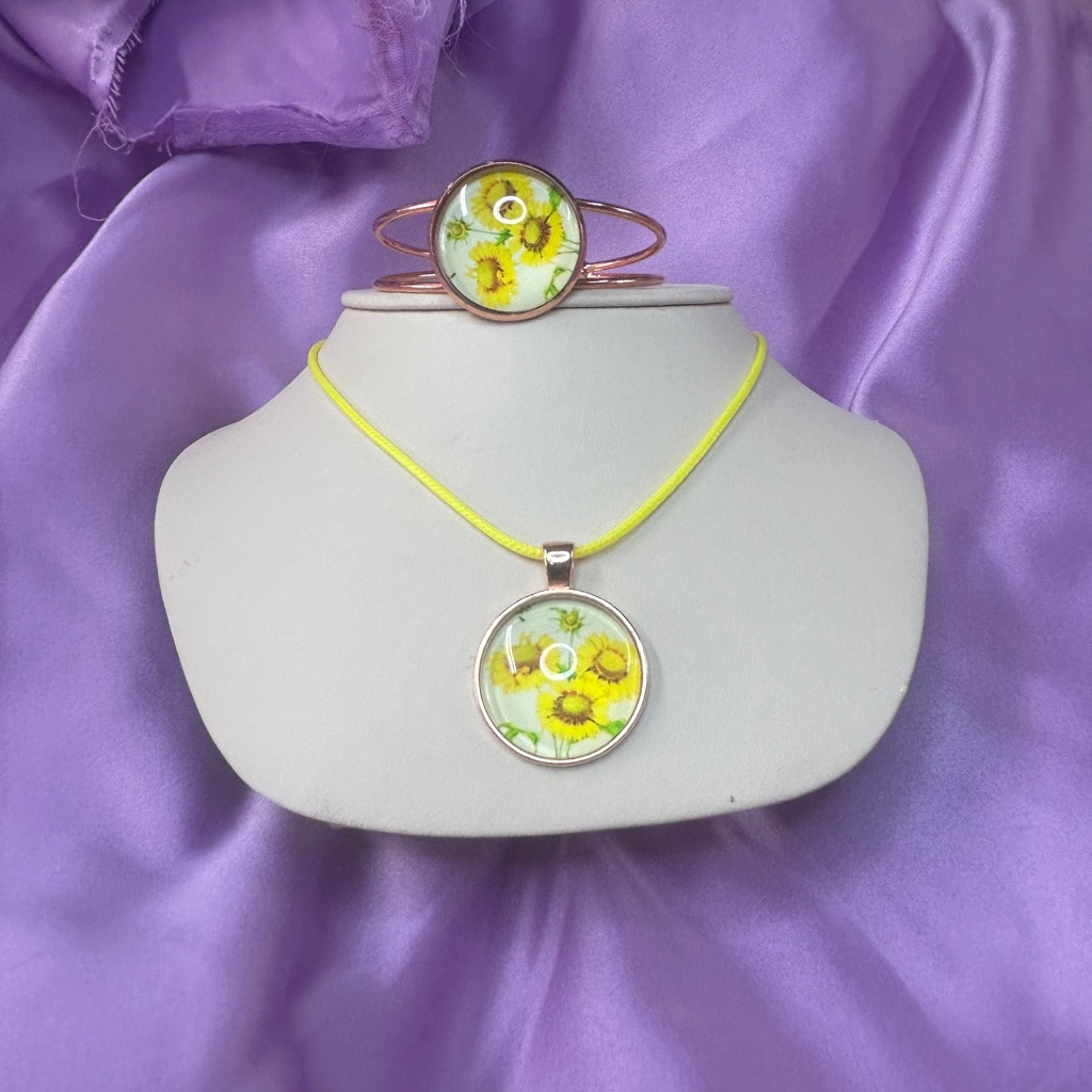 Sunflower Yellow Pendant Necklace And Bracelet Set